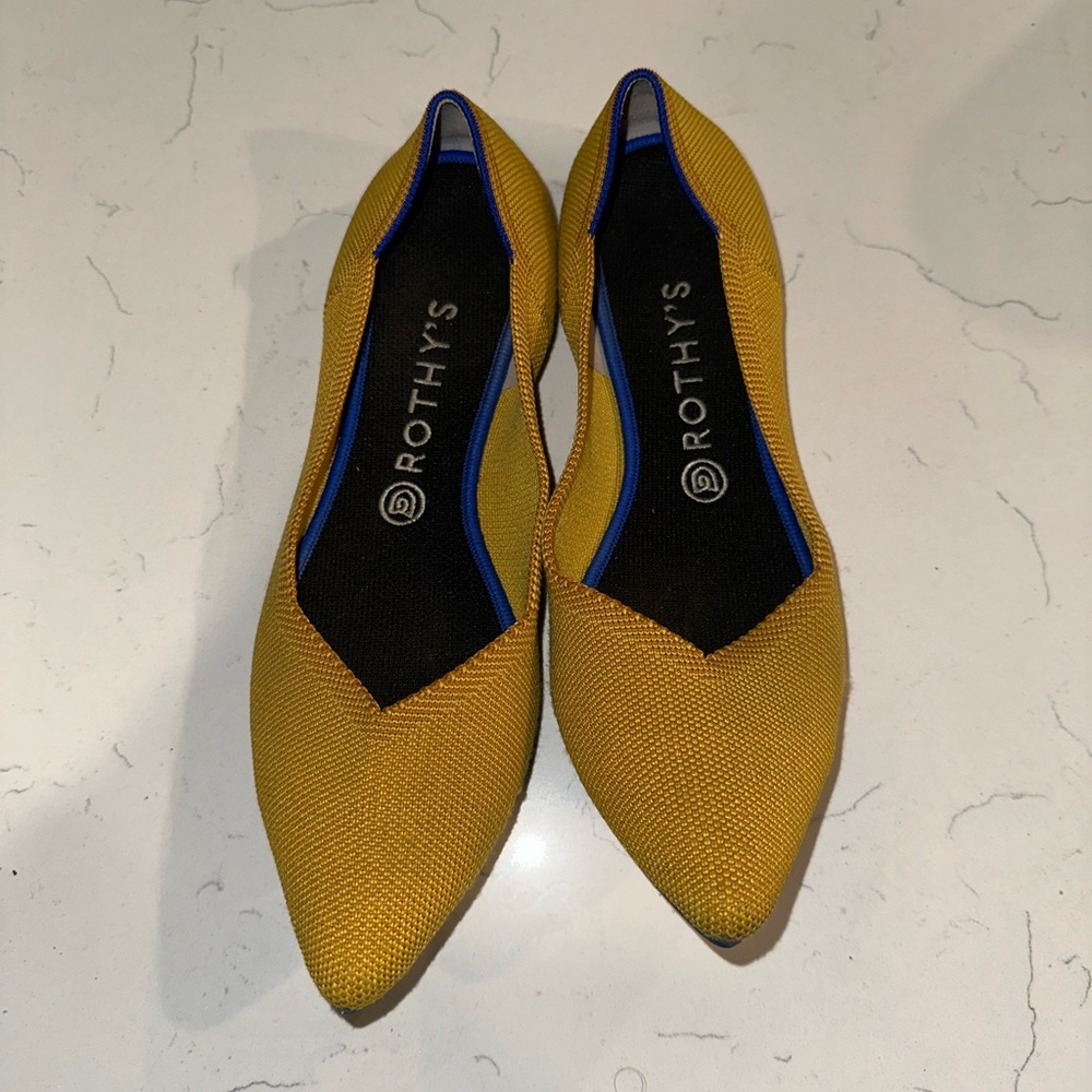 Gold Women’s Rothy’s The Point Flats Size 11